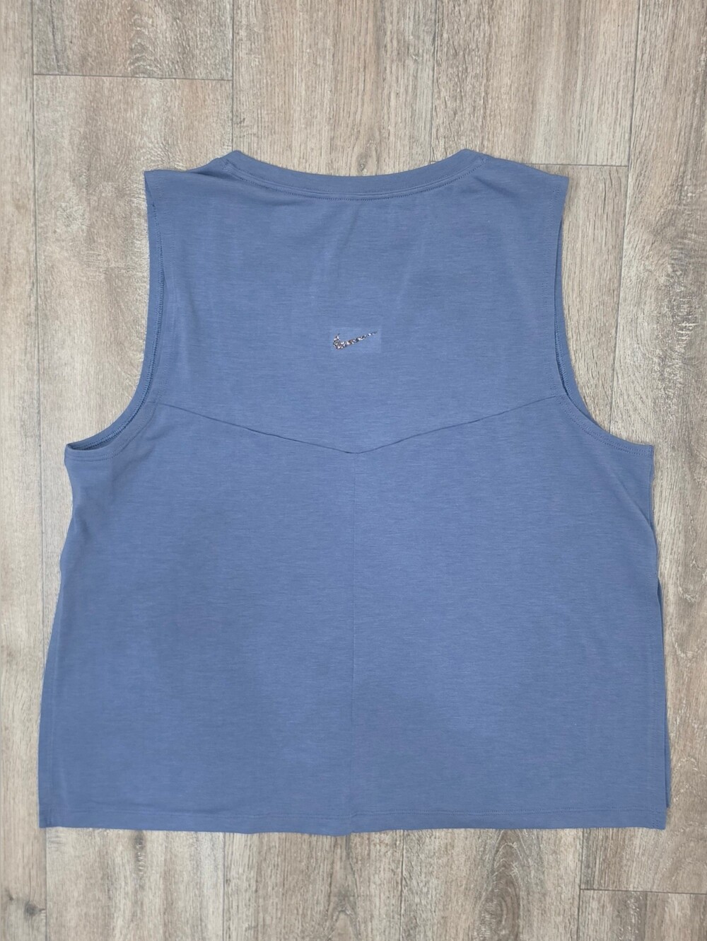 Women' Nike Dri-Fit Yoga Tank Top-Size Medium - Picture 2 of 4
